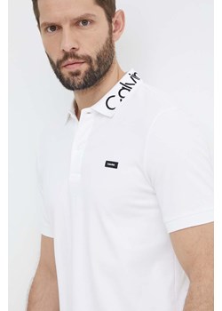 Calvin Klein polo męski kolor biały gładki K10K112467 ze sklepu ANSWEAR.com w kategorii T-shirty męskie - zdjęcie 171552884