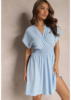 Niebieska Rozkloszowana Sukienka o Kopertowym Fasonie Assineda ze sklepu Renee odzież w kategorii Sukienki - zdjęcie 171553092