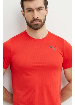 Puma t-shirt treningowy Favourite Blaster kolor czerwony gładki ze sklepu ANSWEAR.com w kategorii T-shirty męskie - zdjęcie 171558232