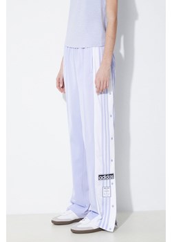 adidas Originals spodnie dresowe Adibreak kolor fioletowy wzorzyste IP0625 ze sklepu PRM w kategorii Spodnie damskie - zdjęcie 171560283