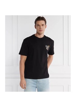GUESS T-shirt SS CN SMALL ABSTRACT | Classic fit ze sklepu Gomez Fashion Store w kategorii T-shirty męskie - zdjęcie 171567143