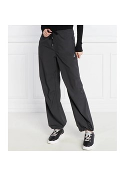 Juicy Couture Spodnie AYLA PARACHUTE | Oversize fit ze sklepu Gomez Fashion Store w kategorii Spodnie damskie - zdjęcie 171567421