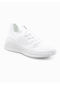 Wsuwane męskie buty sneakersy wykonane z lekkich materiałów - białe V4 OM-FOKS-0149 ze sklepu ombre w kategorii Buty sportowe męskie - zdjęcie 171572990