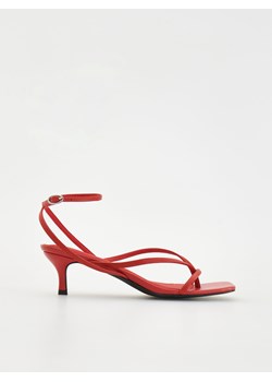 Reserved - Skórzane sandały z pasków - czerwony ze sklepu Reserved w kategorii Sandały damskie - zdjęcie 171573413