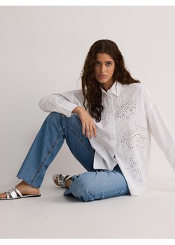 Reserved - Bawełniana koszula z ażurowym haftem - biały ze sklepu Reserved w kategorii Koszule damskie - zdjęcie 171585094
