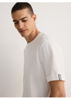 Reserved - T-shirt comfort fit - złamana biel ze sklepu Reserved w kategorii T-shirty męskie - zdjęcie 171588021