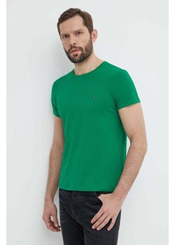 Tommy Hilfiger t-shirt męski kolor zielony gładki MW0MW10800 ze sklepu ANSWEAR.com w kategorii T-shirty męskie - zdjęcie 171588461