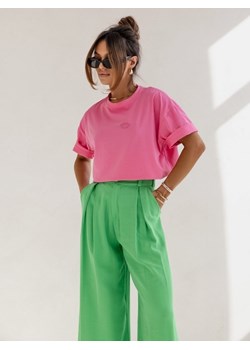 T-shirt Alma Kiss Różowy ze sklepu Lisa Mayo w kategorii Bluzki damskie - zdjęcie 171595103
