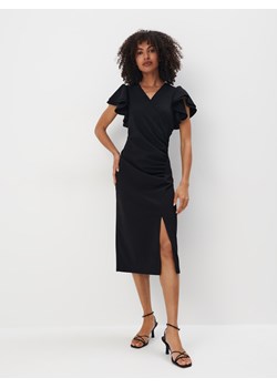 Mohito - Elegancka czarna sukienka midi - czarny ze sklepu Mohito w kategorii Sukienki - zdjęcie 171596630