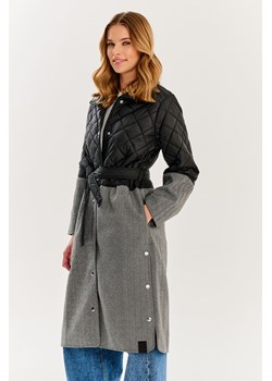 Płaszcz z łączonych tkanin Camille XS ze sklepu NAOKO w kategorii Płaszcze damskie - zdjęcie 171699720