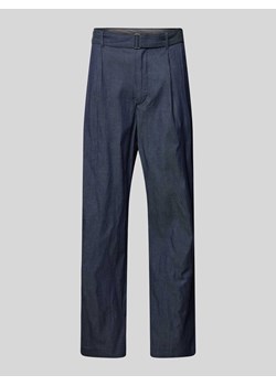 Chinosy z materiałowym paskiem ze sklepu Peek&Cloppenburg  w kategorii Spodnie męskie - zdjęcie 171702904