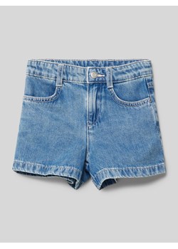 Szorty jeansowe o kroju regular fit ze szlufkami na pasek ze sklepu Peek&Cloppenburg  w kategorii Spodenki dziewczęce - zdjęcie 171703024