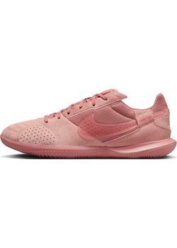 Buty piłkarskie typu low top Nike Streetgato - Różowy ze sklepu Nike poland w kategorii Buty sportowe męskie - zdjęcie 171703370
