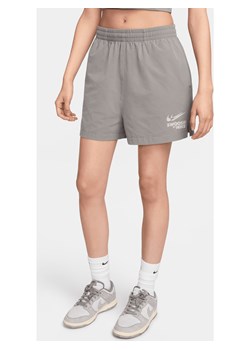 Damskie spodenki z tkaniny Nike Sportswear - Szary ze sklepu Nike poland w kategorii Szorty - zdjęcie 171703382