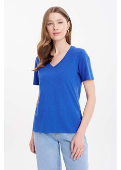 Damska koszulka basic niebieska z dekoltem w serek ze sklepu 5.10.15 w kategorii Bluzki damskie - zdjęcie 171710184