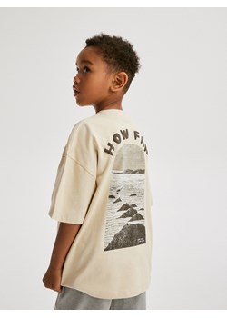 Reserved - T-shirt oversize z nadrukiem - beżowy ze sklepu Reserved w kategorii T-shirty chłopięce - zdjęcie 171710474