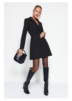 trendyol Sukienka w kolorze czarnym ze sklepu Limango Polska w kategorii Sukienki - zdjęcie 171711794