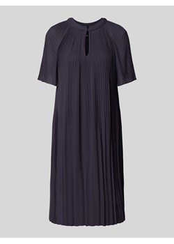 Sukienka o długości do kolan z plisami ze sklepu Peek&Cloppenburg  w kategorii Sukienki - zdjęcie 171713012
