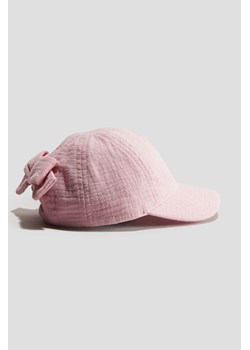 H & M - Muślinowa czapka z daszkiem i kokardą - Różowy ze sklepu H&M w kategorii Czapki dziecięce - zdjęcie 171713031