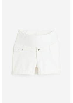 H & M - MAMA Szorty dżinsowe - Biały ze sklepu H&M w kategorii Spodnie ciążowe - zdjęcie 171715950