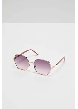 Okulary przeciw słoneczne z metalowymi oprawkami - różowe ze sklepu 5.10.15 w kategorii Okulary przeciwsłoneczne damskie - zdjęcie 171933154