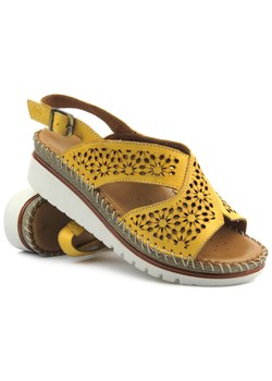 Komfortowe sandały damskie - Manitu 910214-06, żółte ze sklepu ulubioneobuwie w kategorii Sandały damskie - zdjęcie 171934131