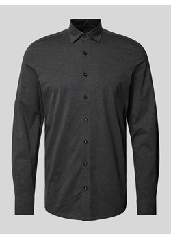 Koszula biznesowa o kroju body fit z kołnierzykiem typu kent  model ‘New York'’ ze sklepu Peek&Cloppenburg  w kategorii Koszule męskie - zdjęcie 171934604
