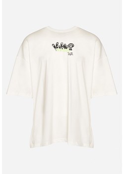 Biało-Kremowa Koszulka z Bawełny Ozdobiona Nadrukiem i Naszywką Nanesha ze sklepu Born2be Odzież w kategorii T-shirty męskie - zdjęcie 171942462