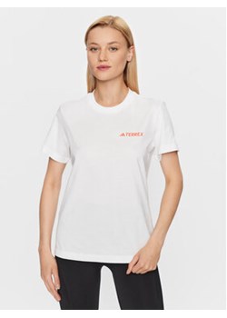 adidas Koszulka techniczna IL2644 Biały Regular Fit ze sklepu MODIVO w kategorii Bluzki damskie - zdjęcie 171948462