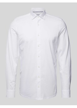 Koszula biznesowa o kroju body fit z kołnierzykiem typu kent  model ‘New York'’ ze sklepu Peek&Cloppenburg  w kategorii Koszule męskie - zdjęcie 171952130