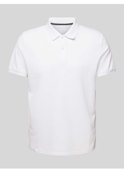 Koszulka polo w jednolitym kolorze z wyhaftowanym logo ze sklepu Peek&Cloppenburg  w kategorii T-shirty męskie - zdjęcie 171952291