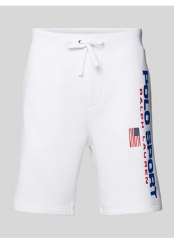 Szorty z nadrukiem z logo i elastycznym pasem ze sklepu Peek&Cloppenburg  w kategorii Spodnie męskie - zdjęcie 171952442