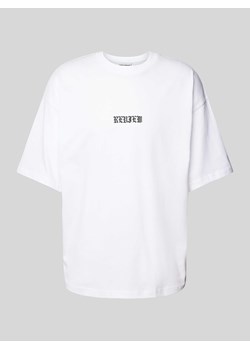 T-shirt z nadrukiem z logo i okrągłym dekoltem ze sklepu Peek&Cloppenburg  w kategorii T-shirty męskie - zdjęcie 171977772