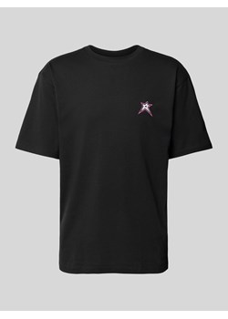 T-shirt z wyhaftowanym motywem i okrągłym dekoltem ze sklepu Peek&Cloppenburg  w kategorii T-shirty męskie - zdjęcie 171982974