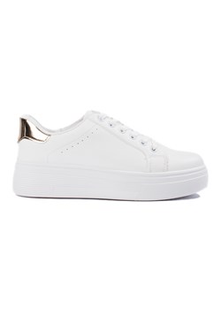 Białe sportowe buty damskie ze sklepu ButyModne.pl w kategorii Trampki męskie - zdjęcie 171989940