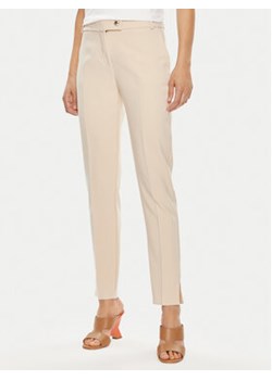 Rinascimento Spodnie materiałowe CFC0118281003 Beżowy Regular Fit ze sklepu MODIVO w kategorii Spodnie damskie - zdjęcie 171993573