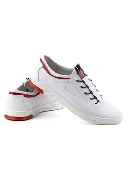 Buty męskie skórzane casual K23 białe z czerwonym ze sklepu butyolivier w kategorii Półbuty męskie - zdjęcie 171997881