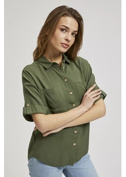 Koszula z krótkim rękawem i kieszeniami khaki ze sklepu Moodo.pl w kategorii Koszule damskie - zdjęcie 171999820