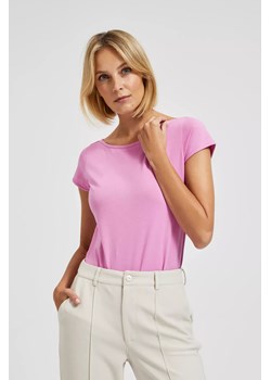 T-shirt z okrągłym dekoltem różowy ze sklepu Moodo.pl w kategorii Bluzki damskie - zdjęcie 172000464