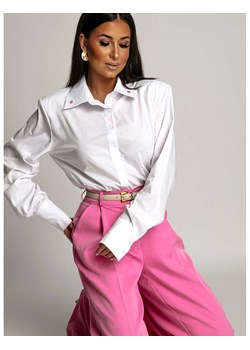 Elegancka koszula z haftem LARRY - biała ze sklepu magmac.pl w kategorii Bluzki damskie - zdjęcie 172007212