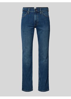 Jeansy o kroju straight fit z naszywką z logo model ‘TRAMPER’ ze sklepu Peek&Cloppenburg  w kategorii Jeansy męskie - zdjęcie 172024381
