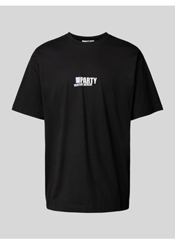 T-shirt z nadrukiem z logo model ‘INVITE’ ze sklepu Peek&Cloppenburg  w kategorii T-shirty męskie - zdjęcie 172024491