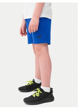 4F Szorty sportowe 4FJWSS24TSHOM272 Niebieski Regular Fit ze sklepu MODIVO w kategorii Spodenki chłopięce - zdjęcie 172028984