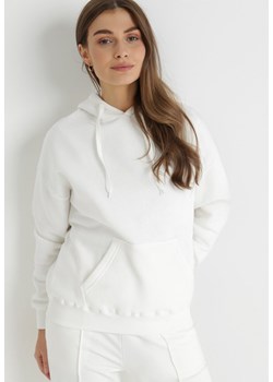 Biała Bluza Kangurka z Polarem Fasa ze sklepu Born2be Odzież w kategorii Bluzy damskie - zdjęcie 172031074