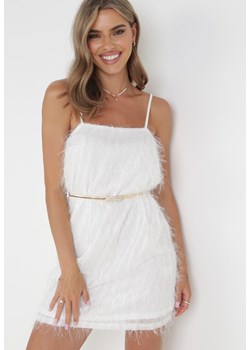 Biała Sukienka Mini z Cienkimi Frędzlami i Kwadratowym Dekoltem Lockia ze sklepu Born2be Odzież w kategorii Sukienki - zdjęcie 172032350