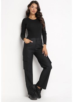 Czarne Spodnie Bojówki z Kieszeniami Cenia ze sklepu Born2be Odzież w kategorii Spodnie damskie - zdjęcie 172032514