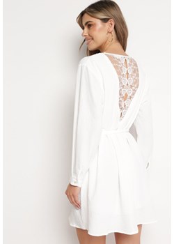 Biała Sukienka Mini Rozkloszowana z Paskiem i Koronkową Wstawką Varanil ze sklepu Born2be Odzież w kategorii Sukienki - zdjęcie 172033043
