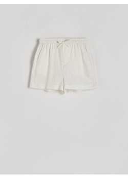 Reserved - Lniane szorty - złamana biel ze sklepu Reserved w kategorii Szorty - zdjęcie 172034721