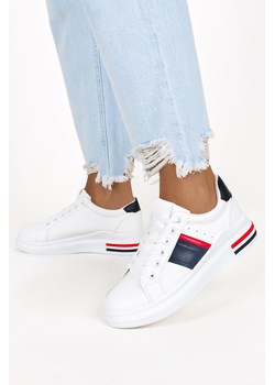 Białe sneakersy na platformie damskie buty sportowe sznurowane Casu J2135-2 ze sklepu Casu w kategorii Buty sportowe damskie - zdjęcie 172044394