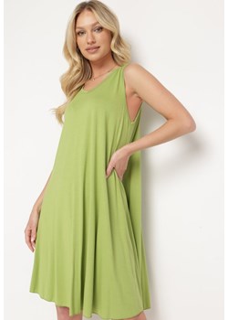 Zielona Rozkloszowana Wiskozowa Sukienka o Klasycznym Kroju z Ozdobnymi Paskami Timafae ze sklepu Born2be Odzież w kategorii Sukienki - zdjęcie 172046571
